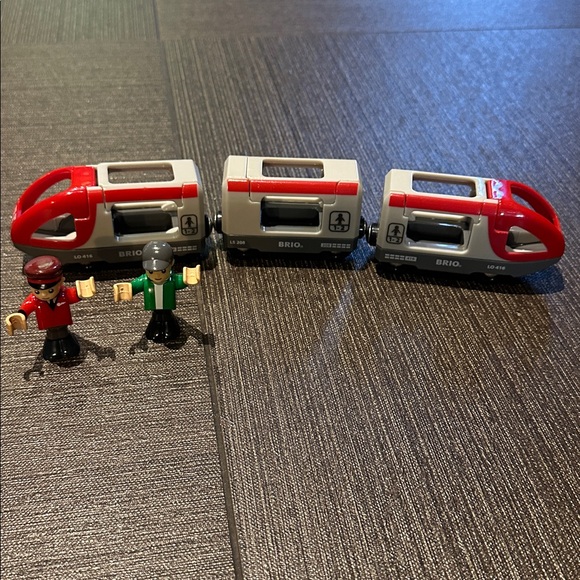 BRIO World - 33505 Travel Train 5 Piece Train Toy for Kids Ages 3 and Up - Picture 5 of 5